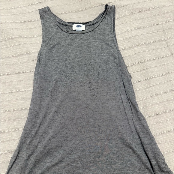 Old navy high neck tank - Picture 1 of 1
